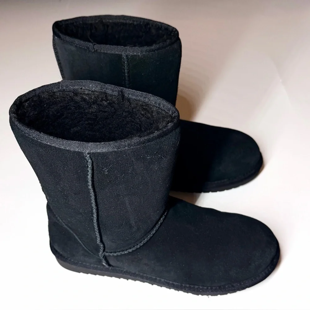 Koolaburra By UGG Women’s Koola Short Black Bootie Size- 9